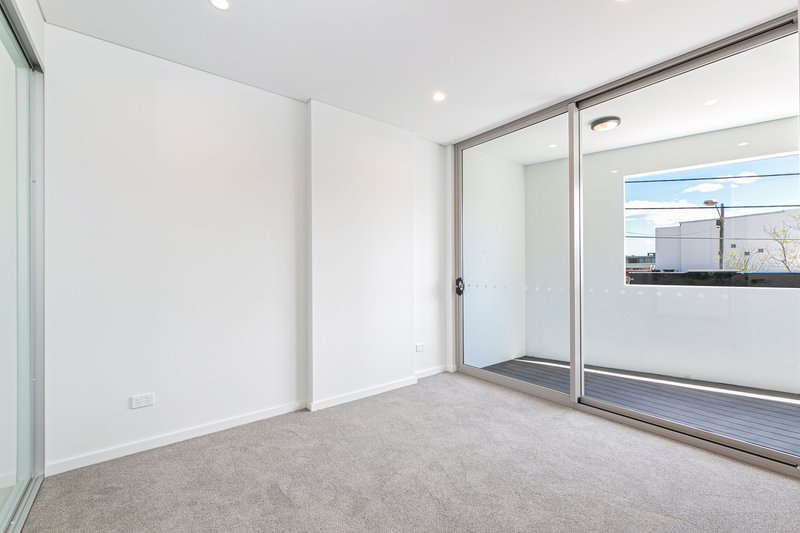 Photo - 102/169 Botany Road, Waterloo NSW 2017 - Image 3