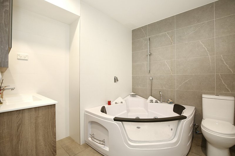Photo - 102/17 Maclaurin Avenue, East Hills NSW 2213 - Image 3