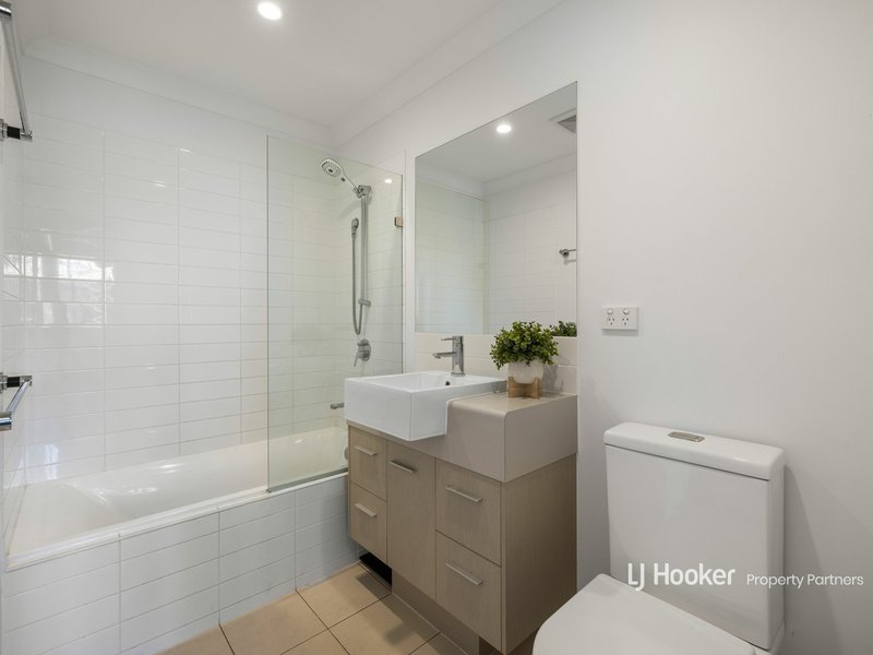 Photo - 102/18 Bland Street, Coopers Plains QLD 4108 - Image 6