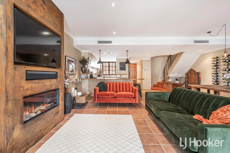 Photo - 102/18 Port Quays , Wannanup WA 6210 - Image 14