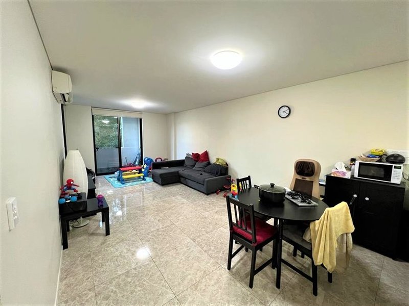 Photo - 102/19 Propspect Street, Rosehill NSW 2142 - Image 2