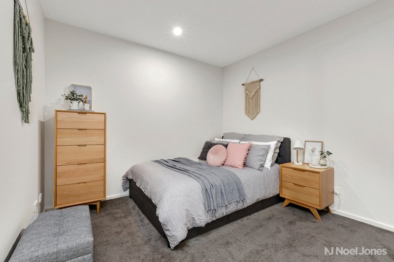 Photo - 102/194 Manningham Road, Bulleen VIC 3105 - Image 5