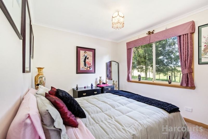 Photo - 1022 Sheffield Road, Lower Barrington TAS 7306 - Image 8