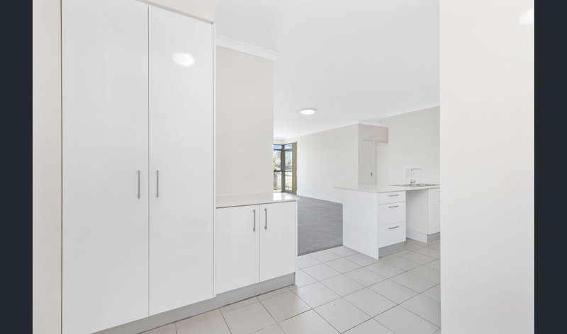 Photo - 102/25 Malata Crescent, Success WA 6164 - Image 2