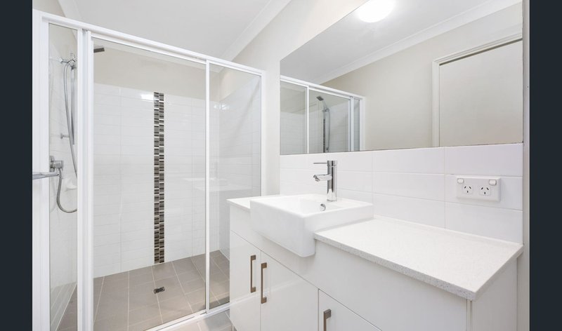 Photo - 102/25 Malata Crescent, Success WA 6164 - Image 3