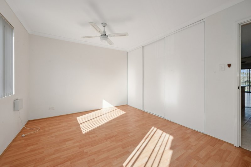 Photo - 10/23-25 Mason Street, Cannington WA 6107 - Image 4