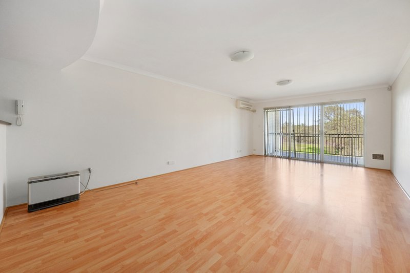Photo - 10/23-25 Mason Street, Cannington WA 6107 - Image 11