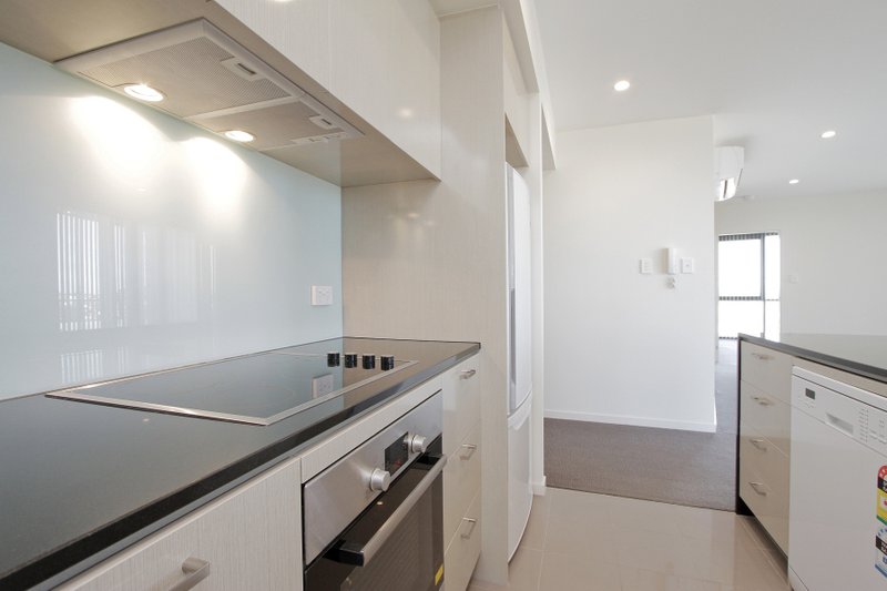Photo - 102/3 Homelea Court, Rivervale WA 6103 - Image 4