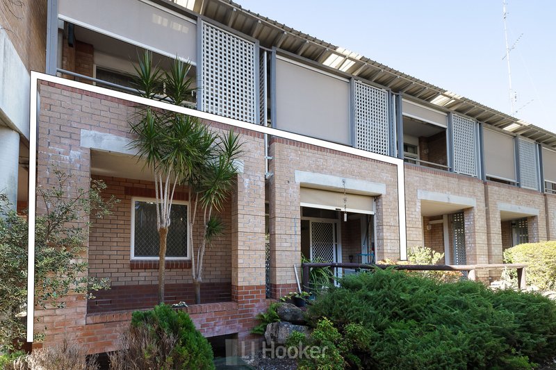 102/3 Violet Town Road, Mount Hutton NSW 2290