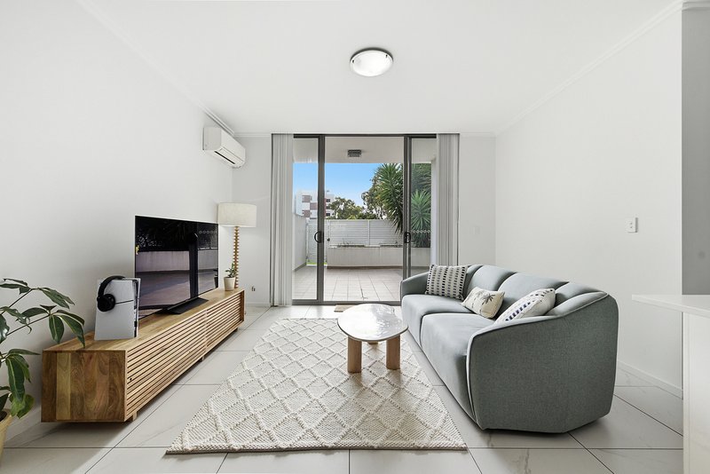 Photo - 102/3 Weston Street, Rosehill NSW 2142 - Image 2