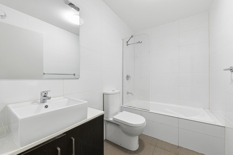 Photo - 102/3 Weston Street, Rosehill NSW 2142 - Image 8