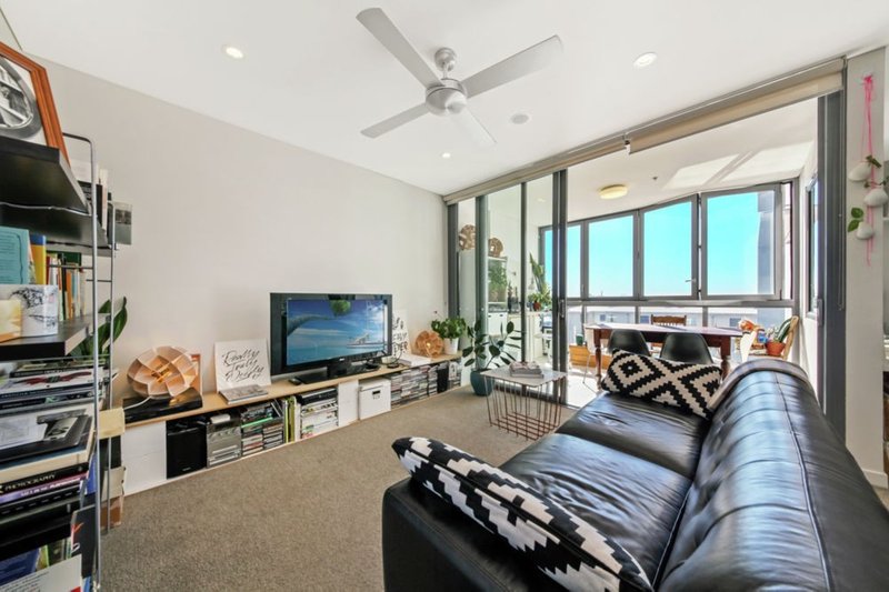 Photo - 1023/16 Hamilton Place, Bowen Hills QLD 4006 - Image 5