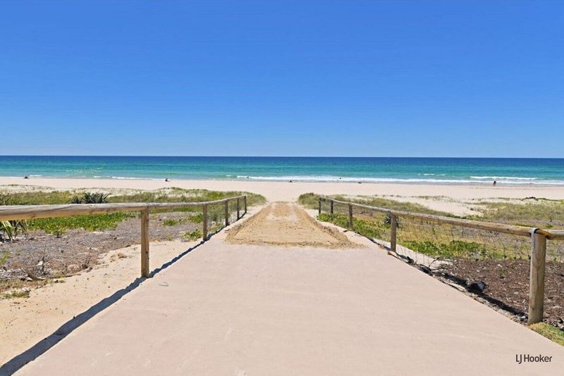 Photo - 102/321 Golden Four Drive, Tugun QLD 4224 - Image 15