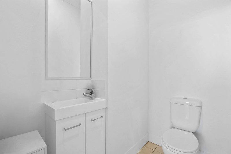 Photo - 102/33 Nundah Street, Nundah QLD 4012 - Image 7