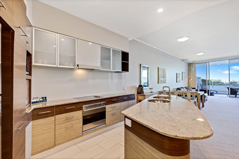 Photo - 102/36-38 Duporth Avenue, Maroochydore QLD 4558 - Image 5