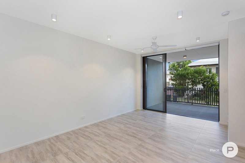 Photo - 102/36 Anglesey Street, Kangaroo Point QLD 4169 - Image 4