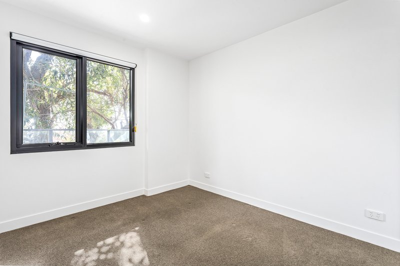 Photo - 102/373-377 Burwood Highway, Burwood VIC 3125 - Image 4