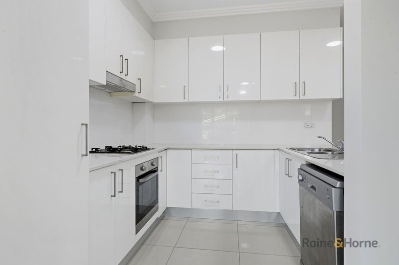Photo - 102/39 Moffatts Drive, Dundas Valley NSW 2117 - Image 2