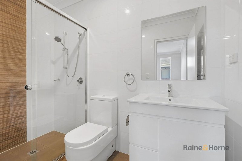 Photo - 102/39 Moffatts Drive, Dundas Valley NSW 2117 - Image 5