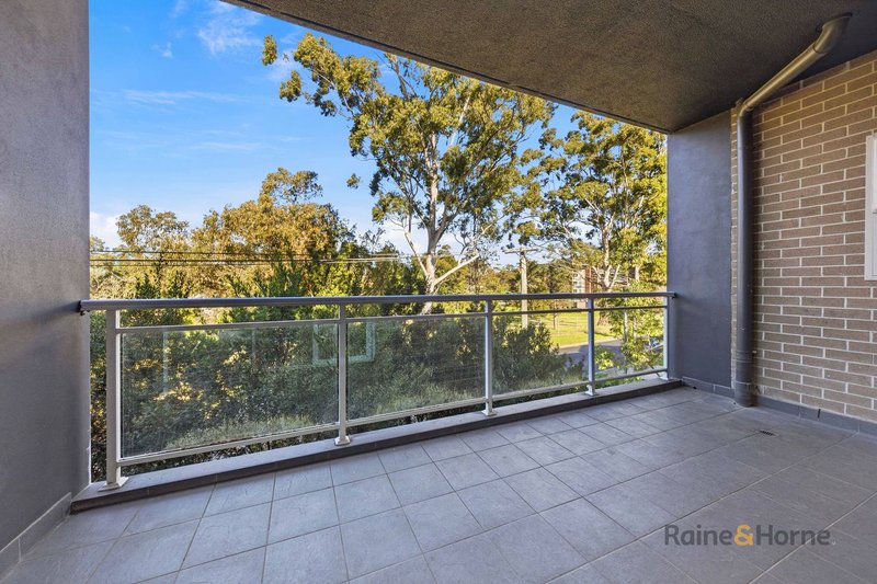 Photo - 102/39 Moffatts Drive, Dundas Valley NSW 2117 - Image 9