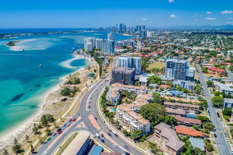 102/392-398 Marine Parade, Labrador QLD 4215