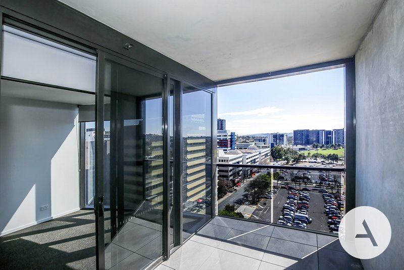 Photo - 1024/15 Bowes Street, Phillip ACT 2606 - Image 4