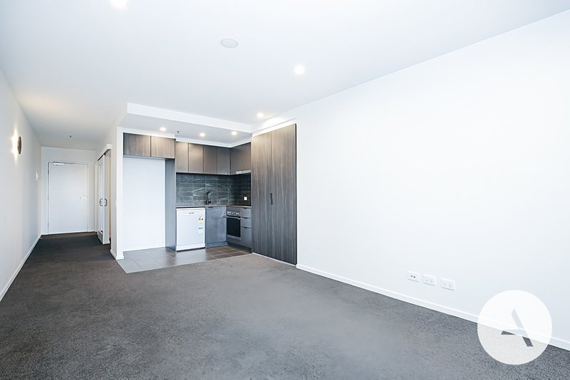 Photo - 1024/15 Bowes Street, Phillip ACT 2606 - Image 6
