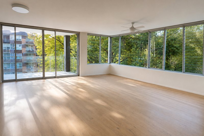 Photo - 102/48-50 Penkivil Street, Bondi NSW 2026 - Image 2