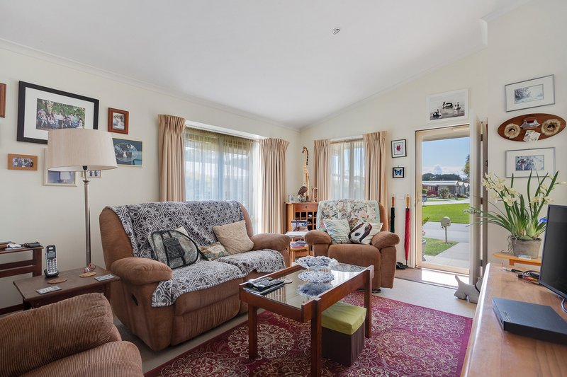 Photo - 102/48-80 Settlement Road, Cowes VIC 3922 - Image 4