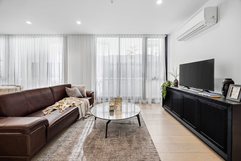 Photo - 102/49 Davison Street, Richmond VIC 3121 - Image 2