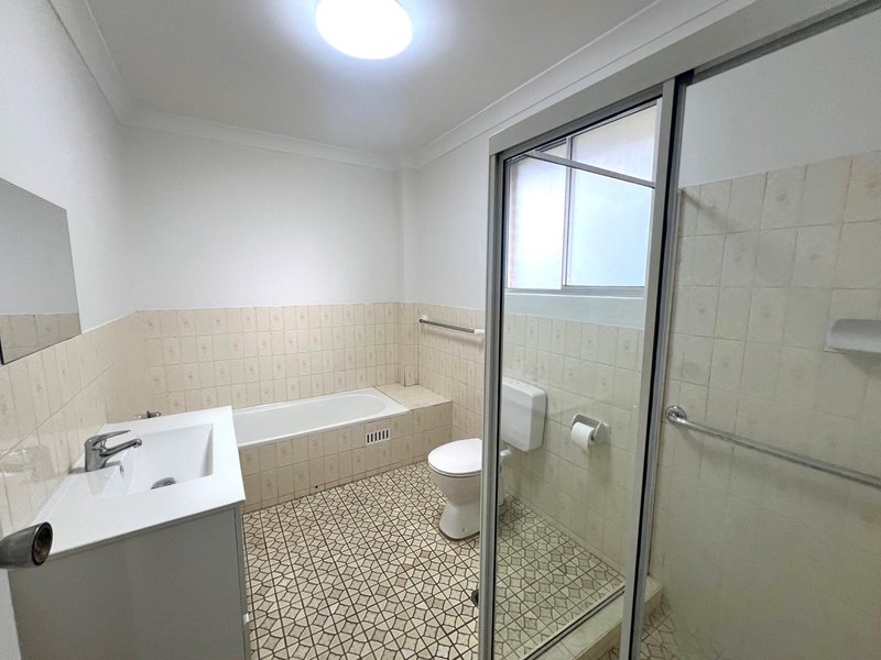 Photo - 10/25 Bass Road, Earlwood NSW 2206 - Image 4