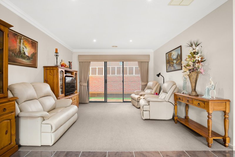 Photo - 10/25 King Street, Pakenham VIC 3810 - Image 2