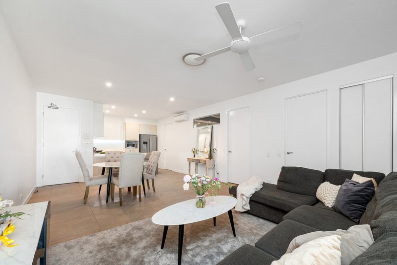 Photo - 10/25 Worden Street, Morningside QLD 4170 - Image 2