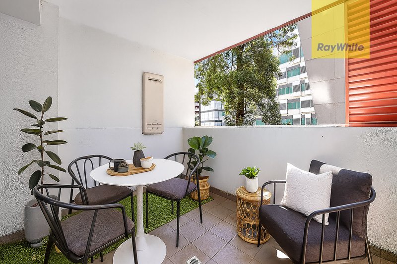 Photo - 102/6-10 Charles Street, Parramatta NSW 2150 - Image 3