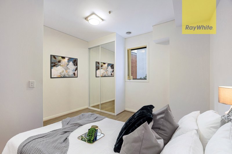 Photo - 102/6-10 Charles Street, Parramatta NSW 2150 - Image 6