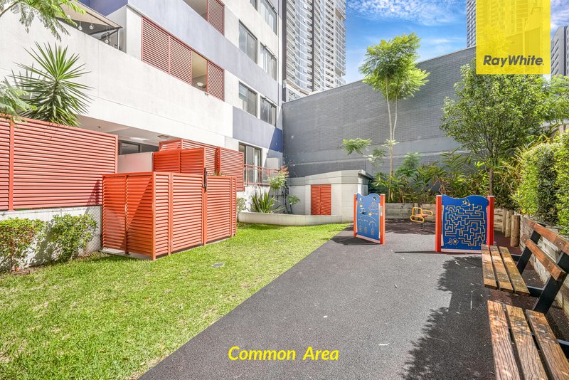 Photo - 102/6-10 Charles Street, Parramatta NSW 2150 - Image 11