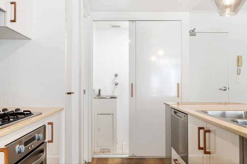 Photo - 102/6 Exford Street, Brisbane City QLD 4000 - Image 5