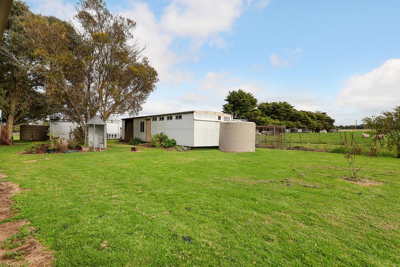 Photo - 1026 Hamilton Highway, Derrinallum VIC 3325 - Image 16