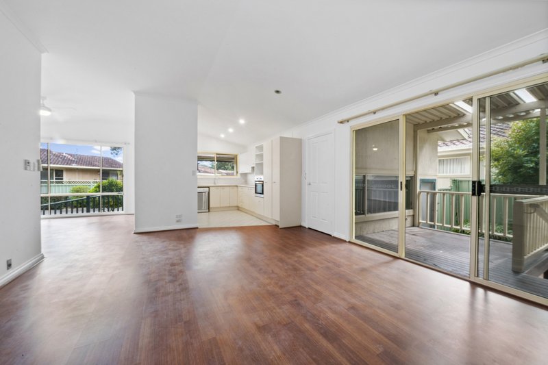 Photo - 102/61 Magnolia Circle, Erina NSW 2250 - Image 5