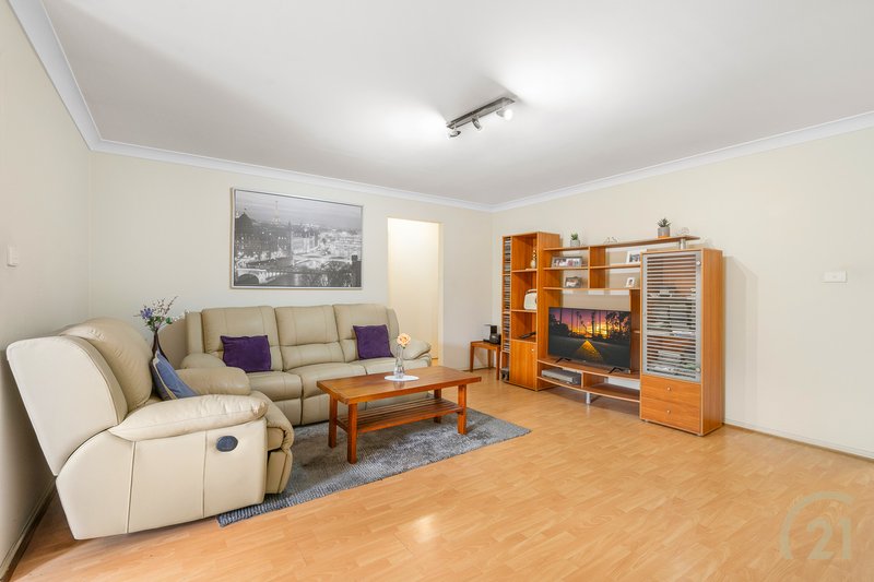 Photo - 10/27-29 Eton Street, Smithfield NSW 2164 - Image 3