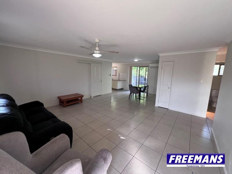 Photo - 10/27-29 James Street, Kingaroy QLD 4610 - Image 2