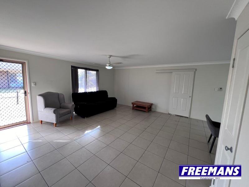 Photo - 10/27-29 James Street, Kingaroy QLD 4610 - Image 3