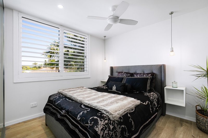 Photo - 10/27 Seabeach Avenue, Mona Vale NSW 2103 - Image 4