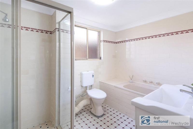 Photo - 10/275-277 Dunmore Street, Pendle Hill NSW 2145 - Image 7