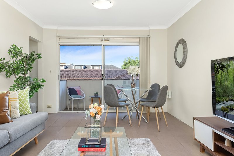 Photo - 10/28 Beresford Road, Strathfield NSW 2135 - Image 5