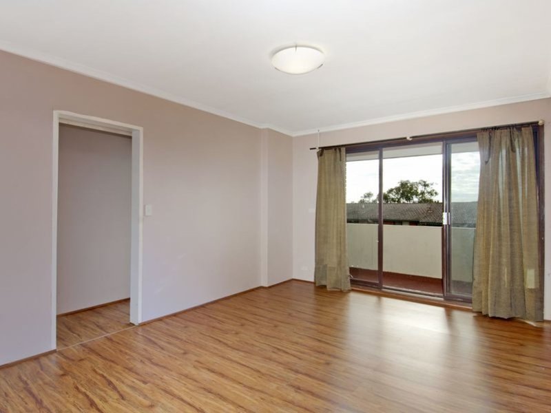 Photo - 10/28 Springvale Drive, Hawker ACT 2614 - Image 2