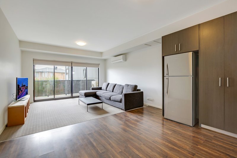 Photo - 102/88 Epping Road, Epping VIC 3076 - Image 3