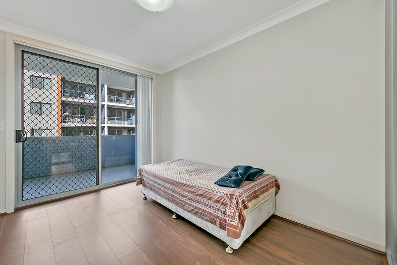 Photo - 102/8B Myrtle Street, Prospect NSW 2148 - Image 7