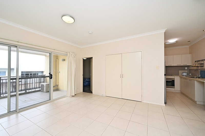 Photo - 10/291 Ocean Keys Boulevard, Clarkson WA 6030 - Image 7