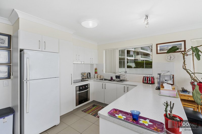 Photo - 10/294 Marine Parade, Labrador QLD 4215 - Image 3